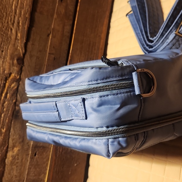 LUG Bepop Crossbody Purse - Picture 4 of 8